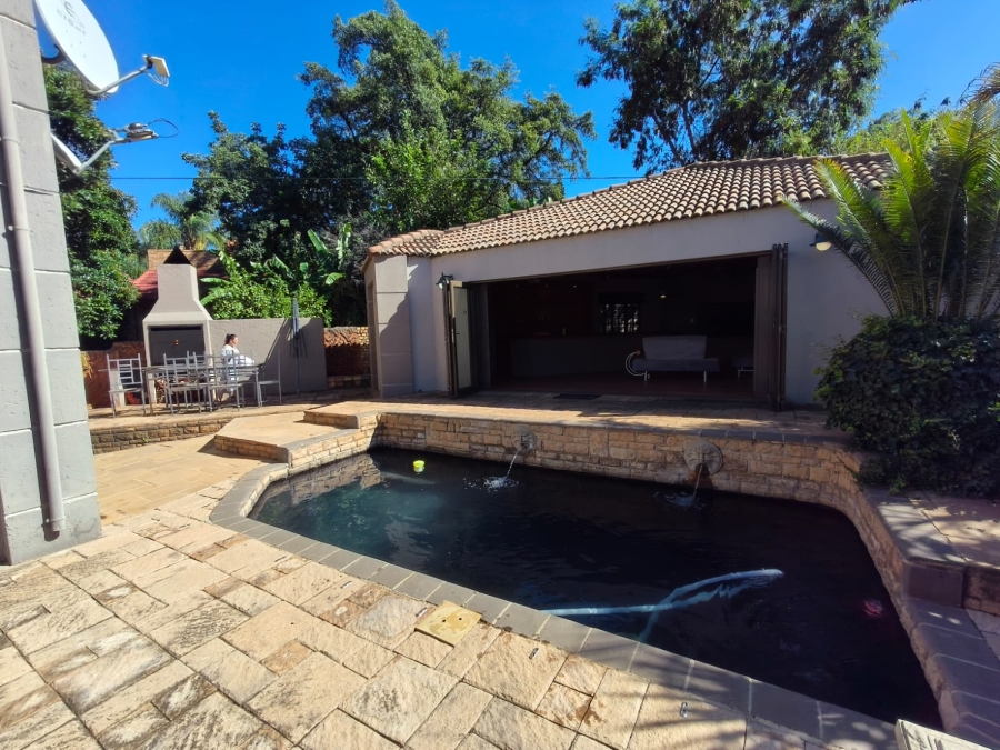 4 Bedroom Property for Sale in Safari Gardens North West